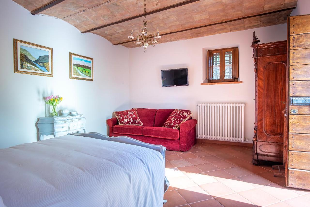 Domus Antiqua Bed & Breakfast สเปลโล ภายนอก รูปภาพ