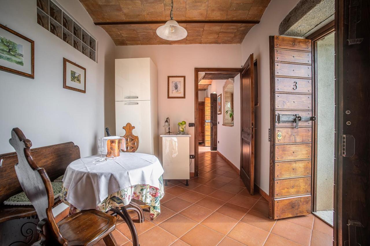 Domus Antiqua Bed & Breakfast สเปลโล ภายนอก รูปภาพ
